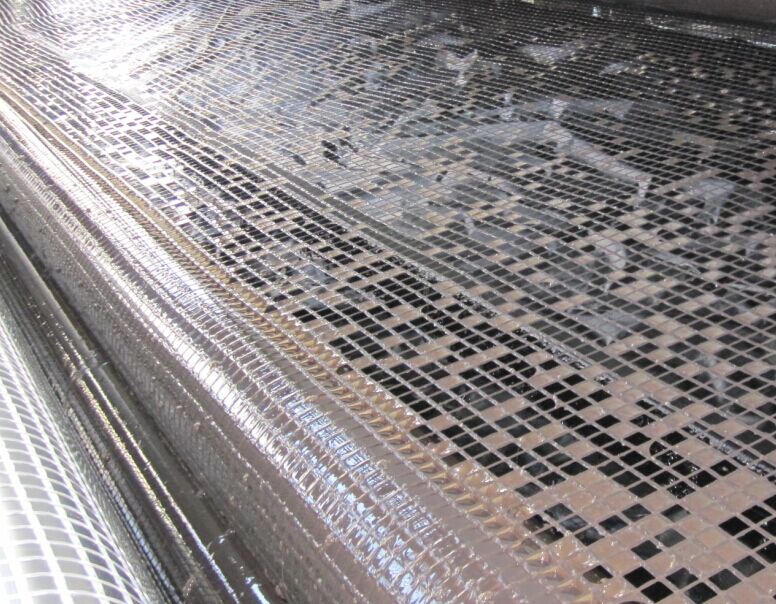 丙纶纺粘土工布复合玻璃纤维土工格栅